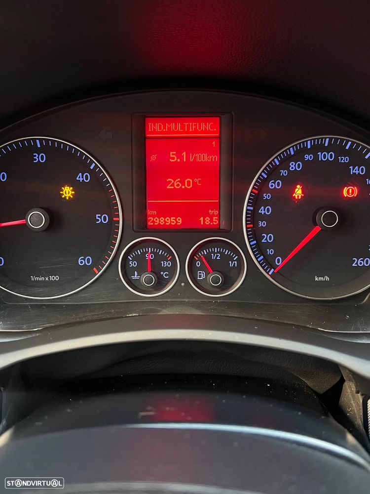 VW Jetta - 9