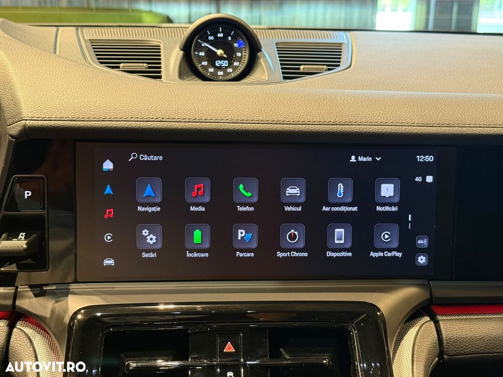 Porsche Panamera 4 E-Hybrid - 18