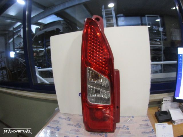 Farol Tras 9680545280 PEUGEOT PARTNER 7J TEPEE 2011 1.6 98CV 5 CINZA ESCURA ESQ ORIGINAL Danificado - 1
