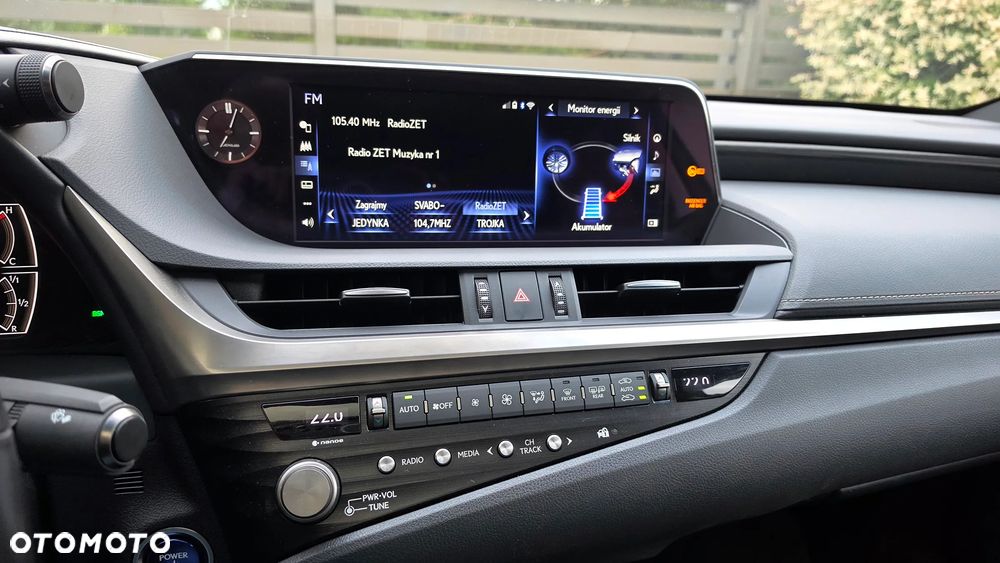 Lexus ES 300h Business Edition - 14