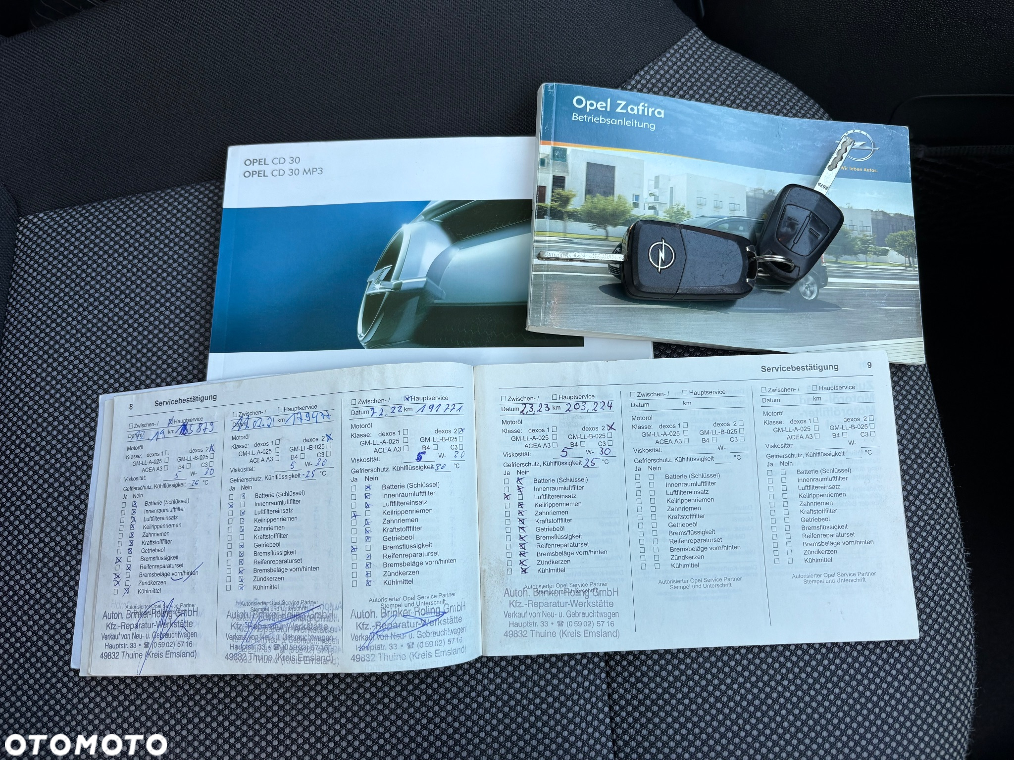 Opel Zafira 1.8 Cosmo - 28