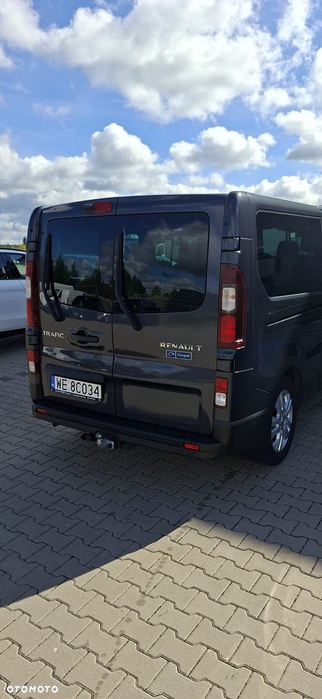 Renault Trafic 2.0 dCi EDC - 6