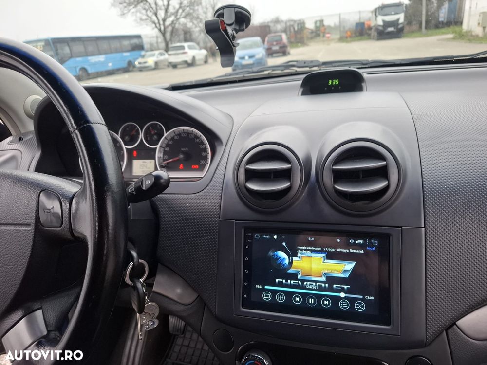 Chevrolet Aveo 1.4i Premium - 10