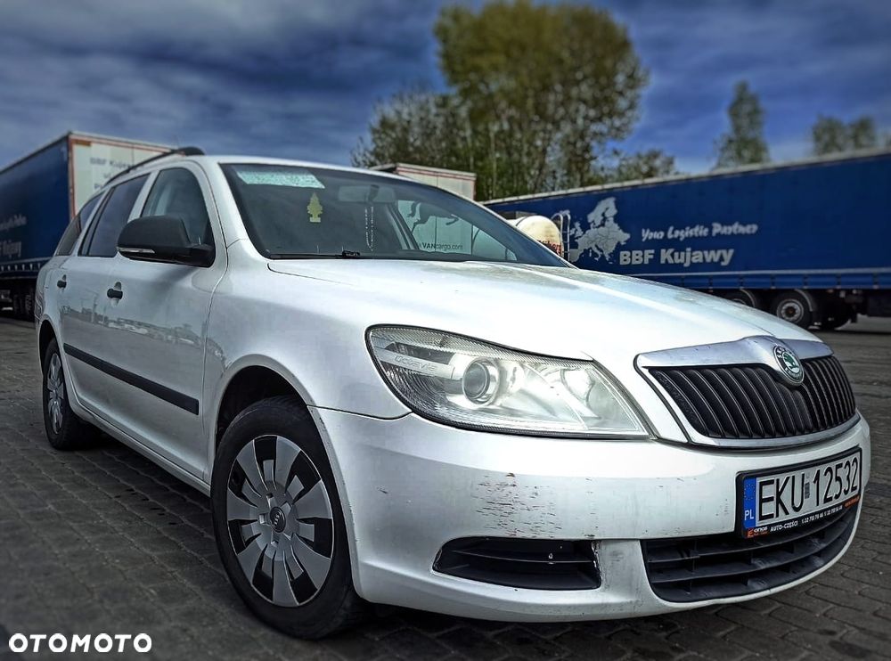 Skoda Octavia 1.6 Mint - 2