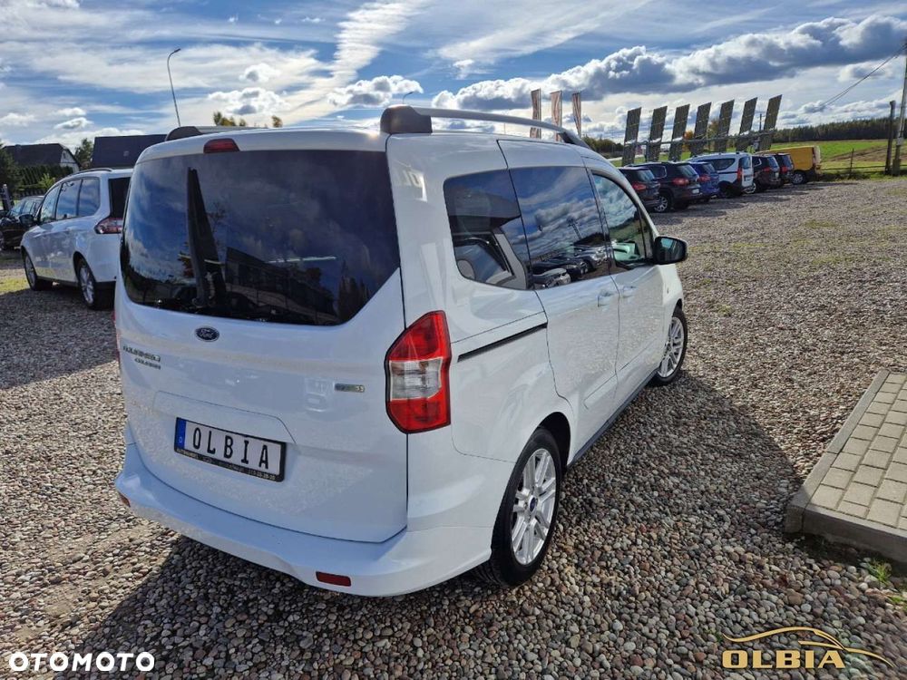 Ford Tourneo Courier - 11