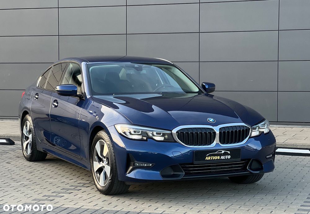 BMW Seria 3 320d Sport Line Shadow sport - 2