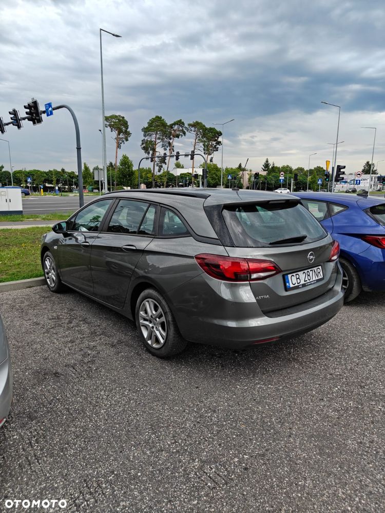 Opel Astra 1.2 T Business Elegance S&S - 4