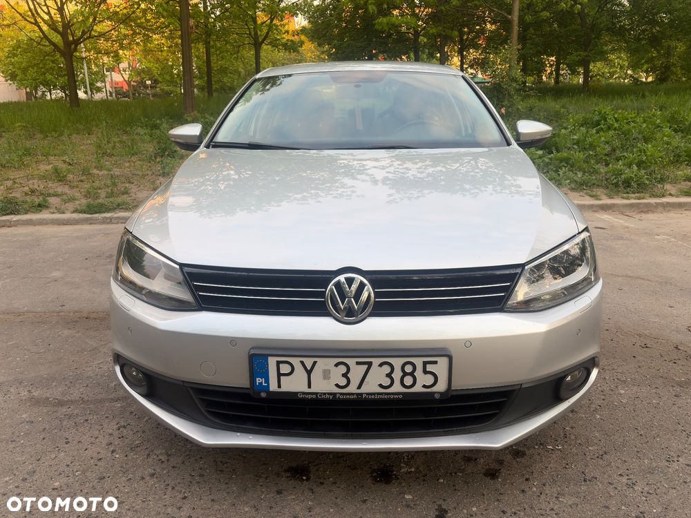 Volkswagen Jetta 1.2 TSI Comfortline - 2