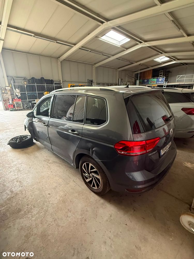Volkswagen Touran 2.0 TDI SCR (BlueMotion Technology) DSG Highline - 3