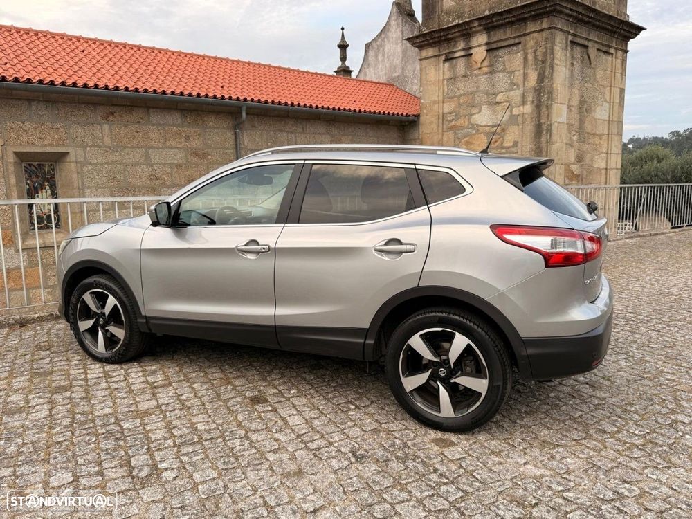 Nissan Qashqai 1.5 dCi N-Connecta - 22