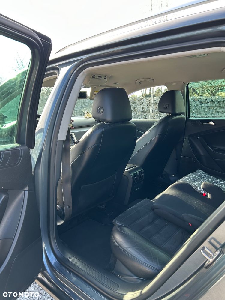 Volkswagen Passat 2.0 TDI DSG Highline - 12