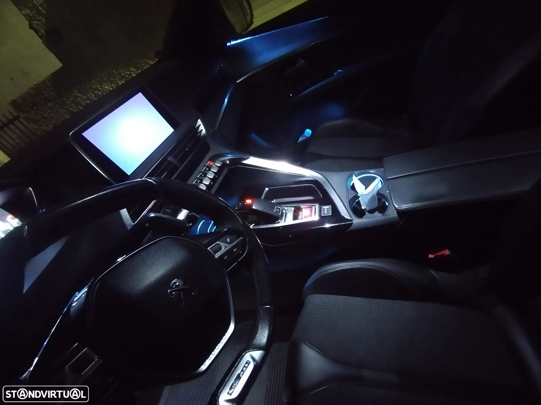Peugeot 5008 1.5 BlueHDi GT Line J19 EAT8 - 6