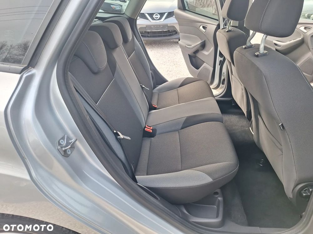 Ford Focus - 30