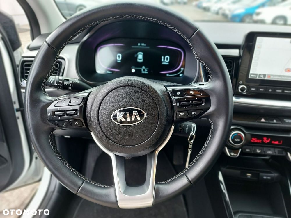 Kia Stonic - 31
