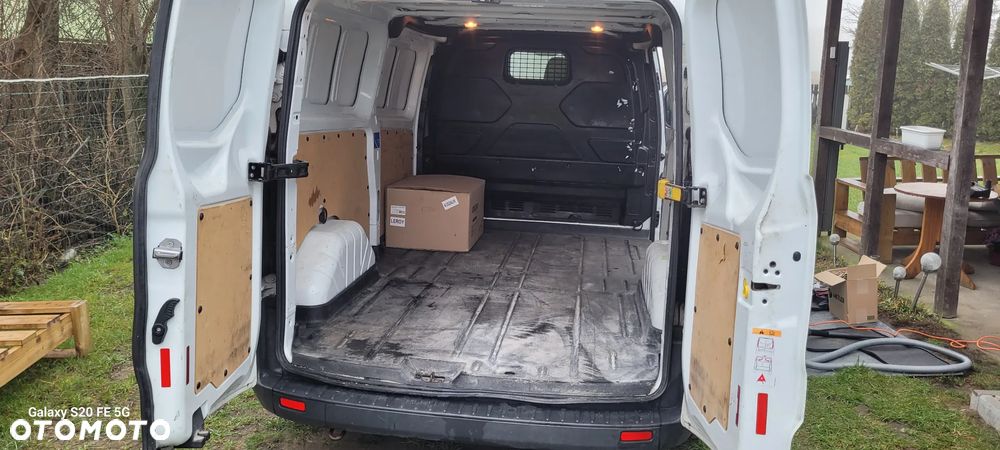 Ford Transit Custom - 8