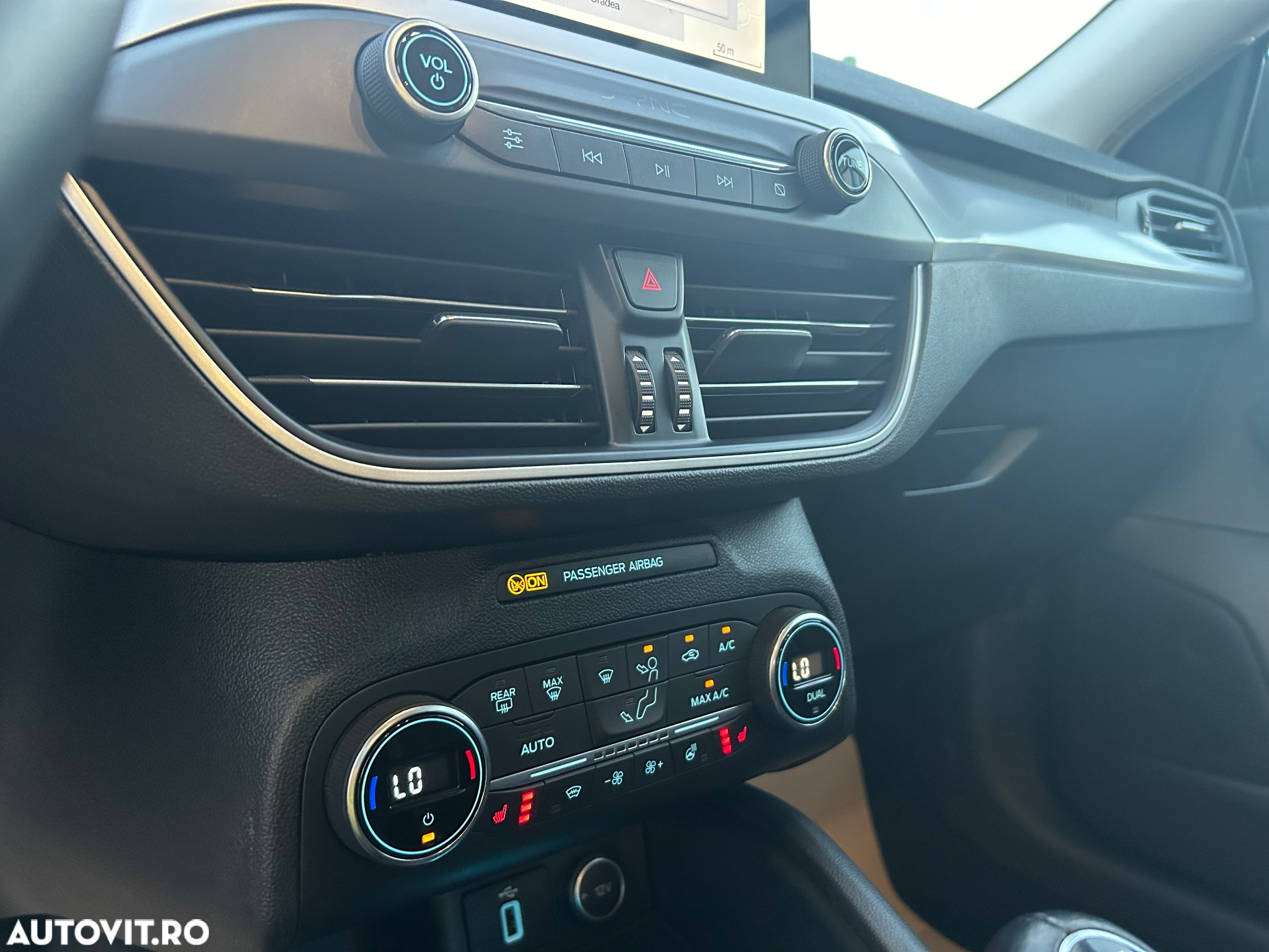 Ford Focus - 24