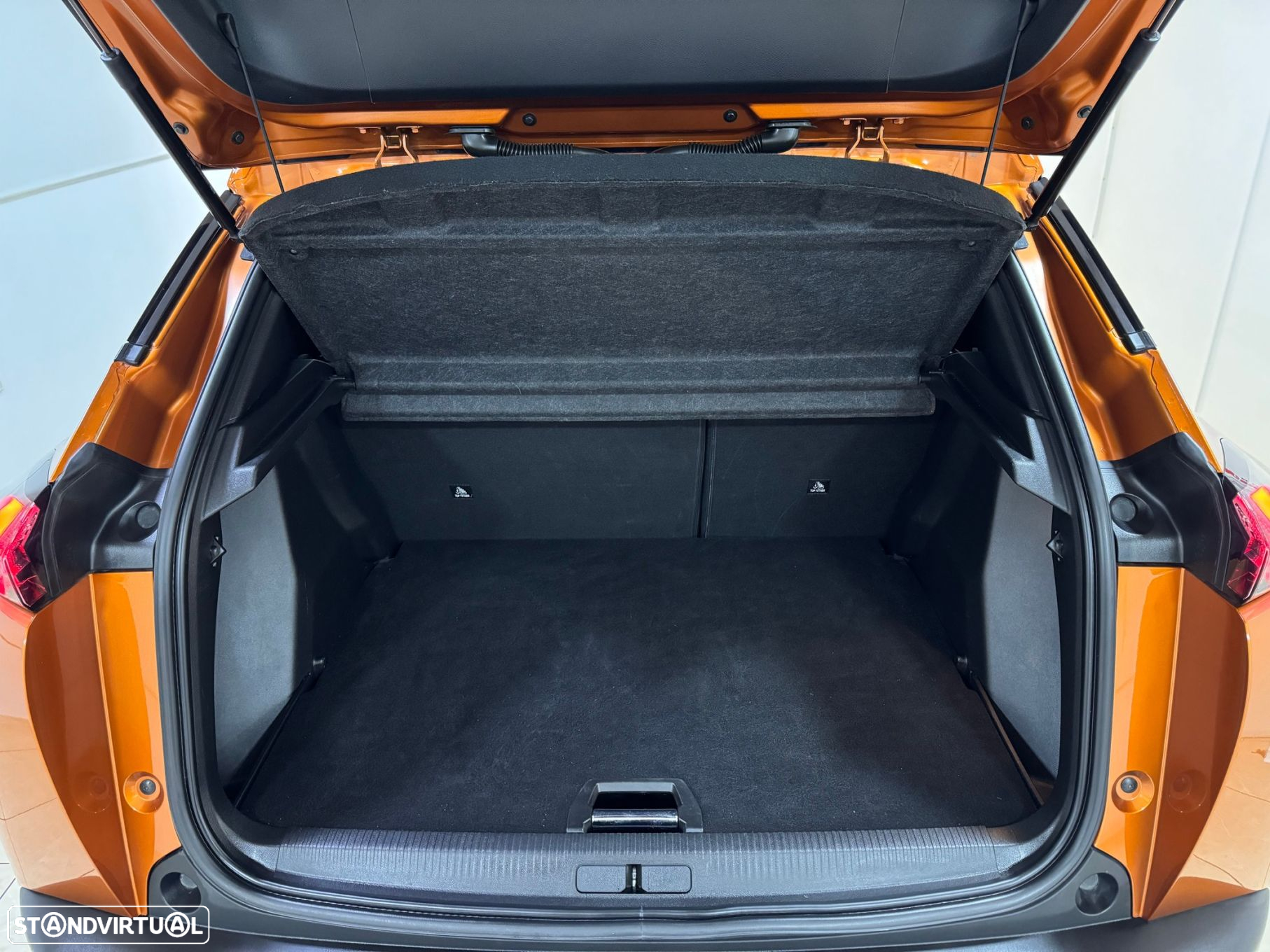 Peugeot 2008 1.2 PureTech Allure Pack - 10