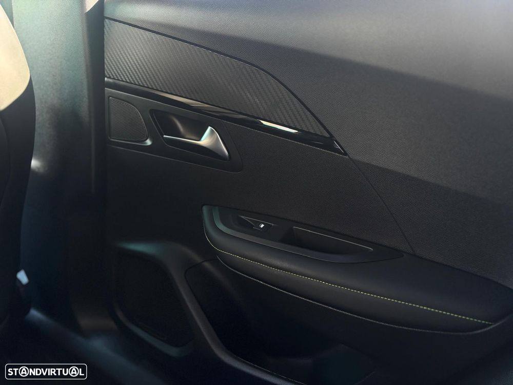 Peugeot e-2008 GT+ - 20