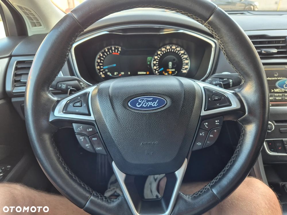 Ford Mondeo 2.0 TDCi PowerShift-Aut Allrad Titanium - 9
