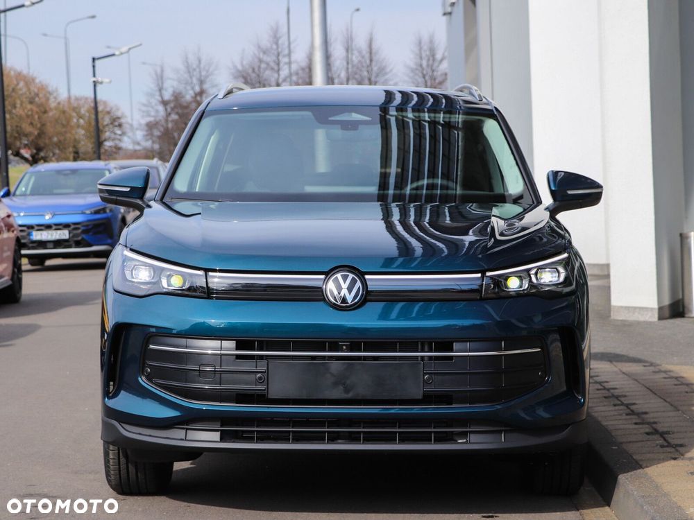 Volkswagen Tiguan - 9