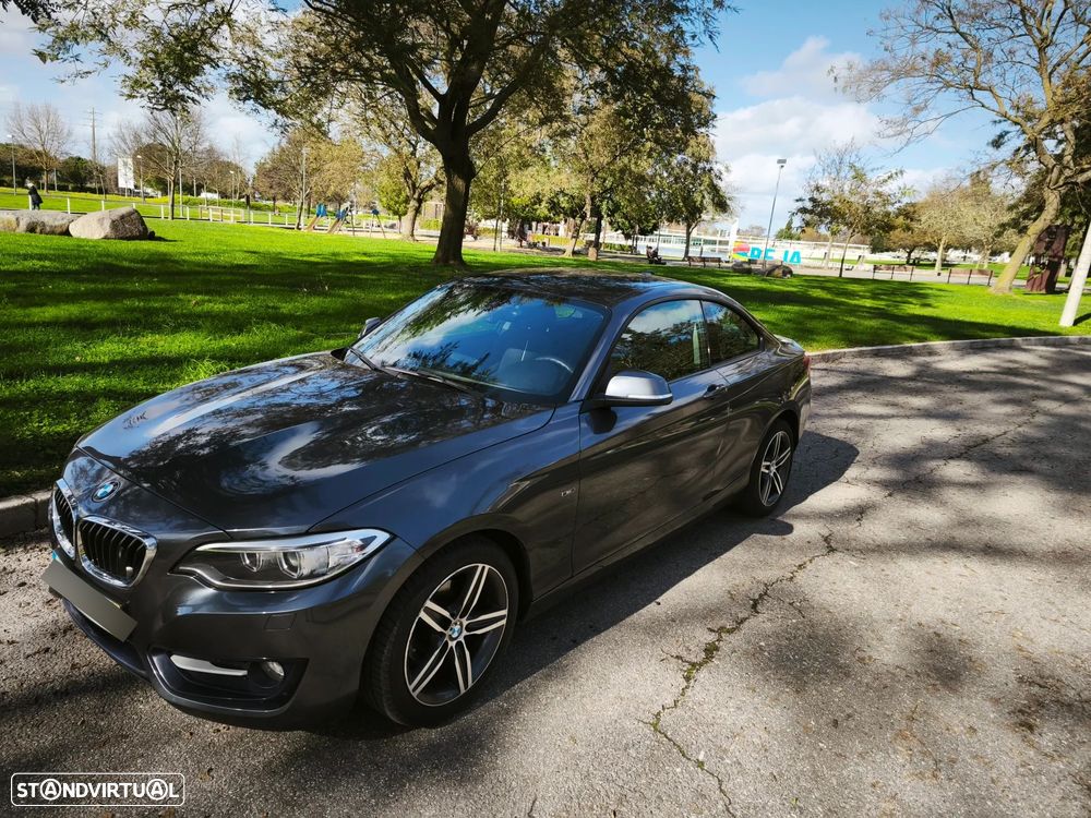 BMW 218 d Sport Line - 1