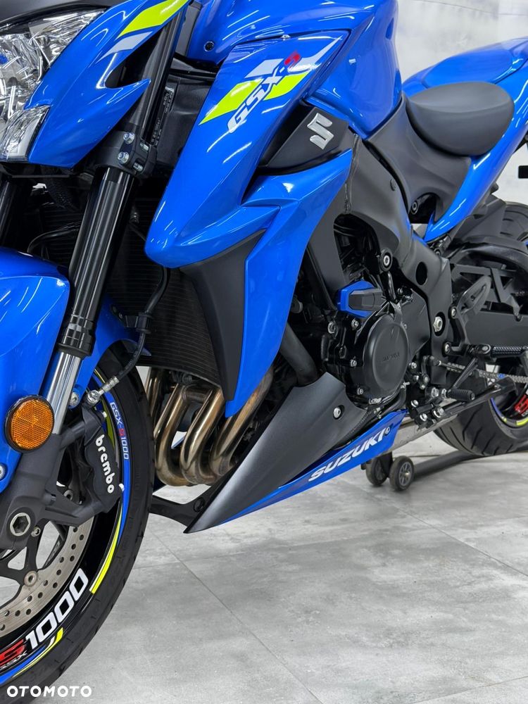 Suzuki GSX 1000 - 17