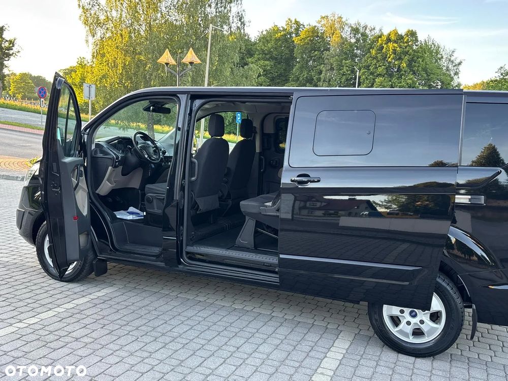 Ford Tourneo Custom 2.0 EcoBlue L2 Titanium - 32
