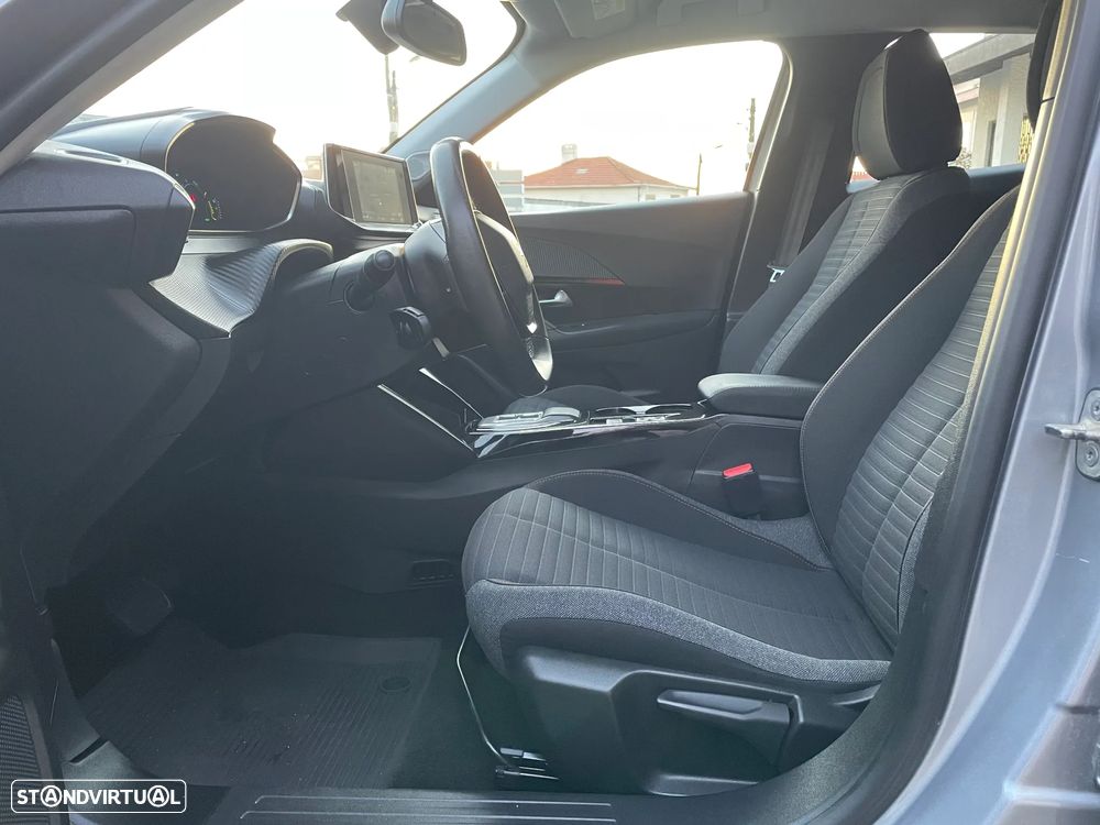 Peugeot e-2008 50 kWh Active Pack - 21