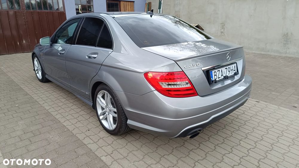 Mercedes-Benz Klasa C 250 CGI Automatik BlueEFFICIENCY - 2