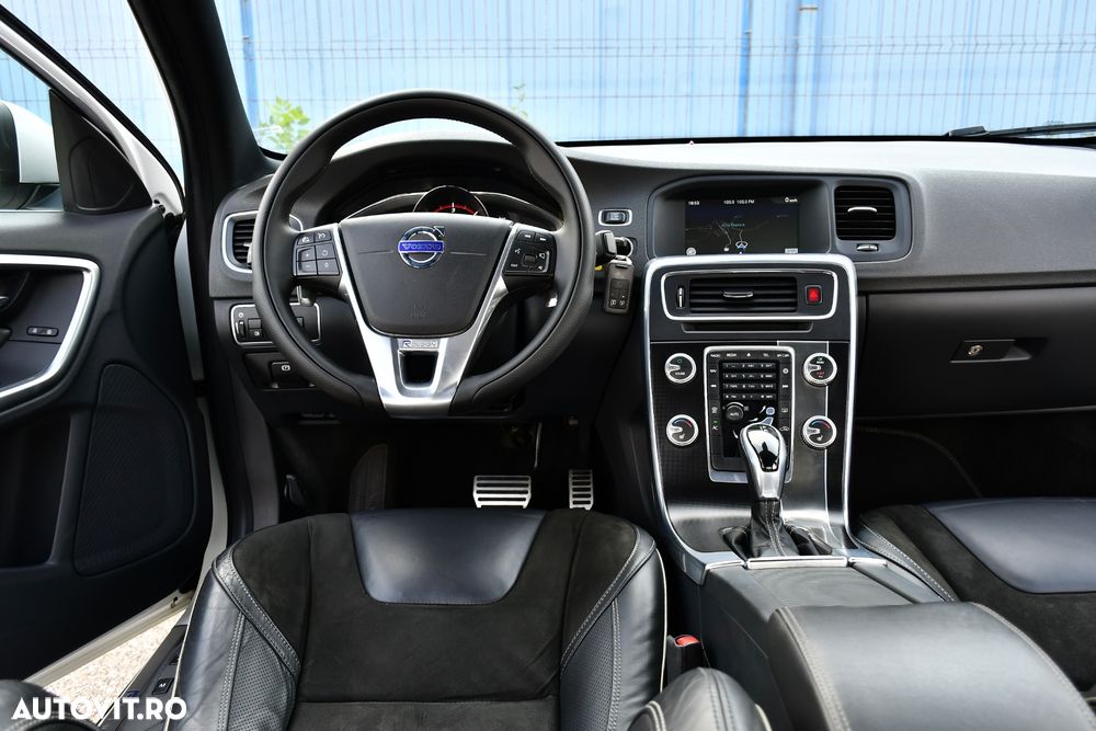 Volvo S60 D5 Geartronic RDesign - 8
