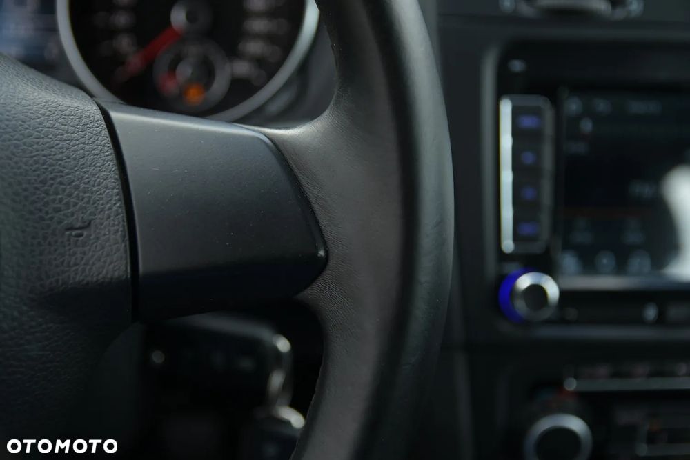 Volkswagen Golf - 30