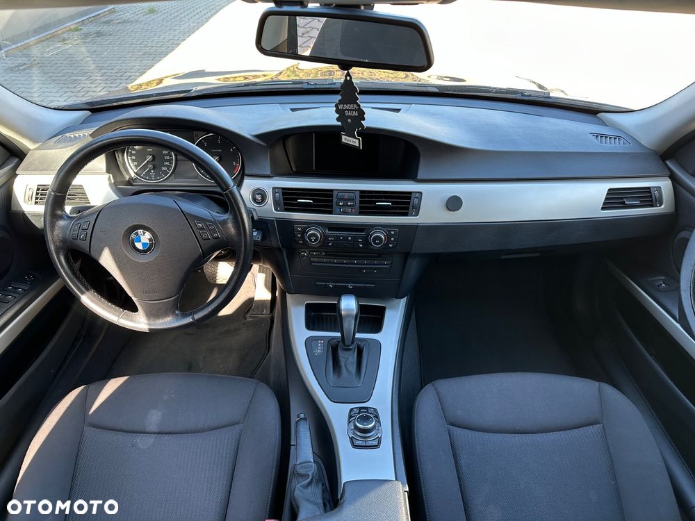 BMW Seria 3 320d xDrive DPF Touring Edition Fleet - 8