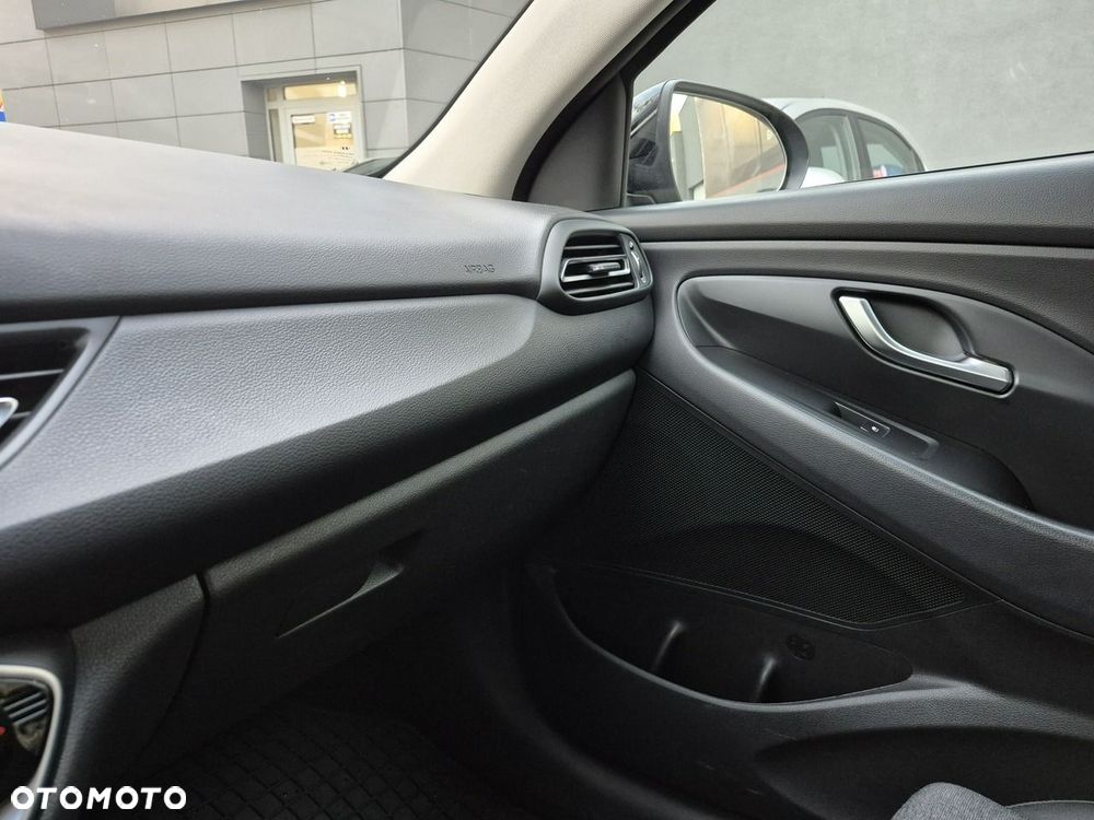 Hyundai i30 1.5 T-GDI 48V Smart - 29
