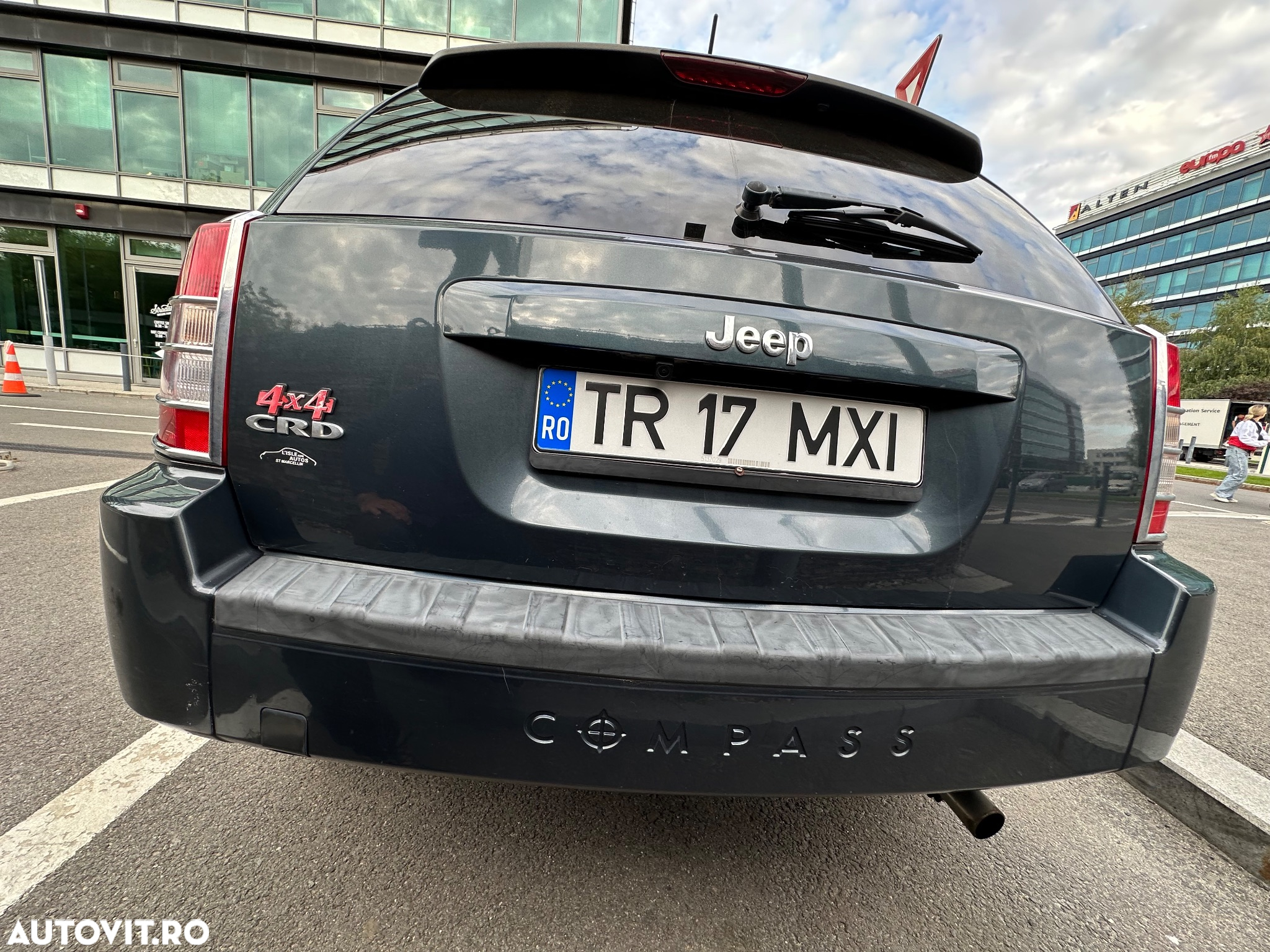 Jeep Compass - 8