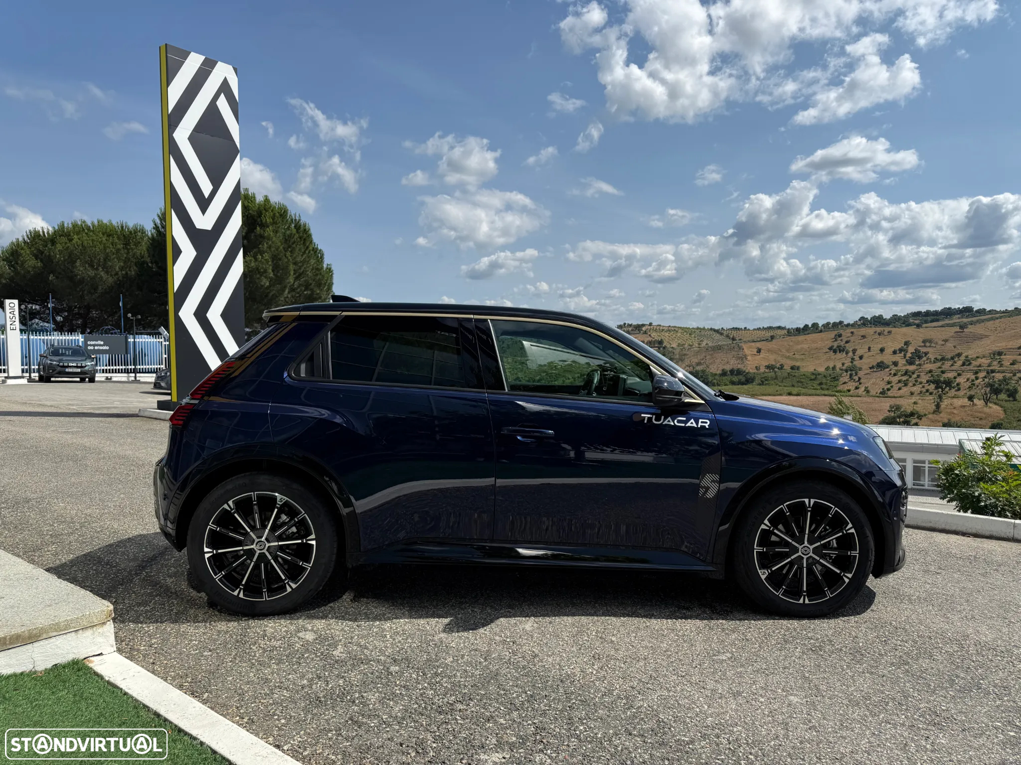 Renault 5 E-Tech 52 kWh Iconic Cinq Autonomia Conforto - 10