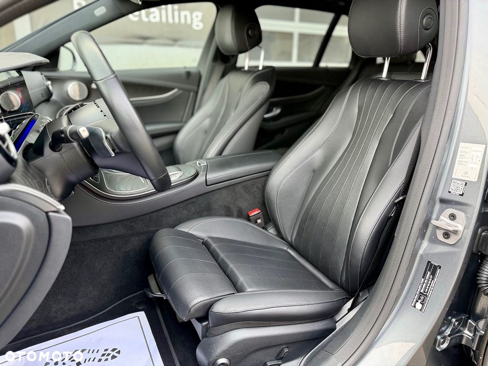 Mercedes-Benz Klasa E 220 d 4Matic 9G-TRONIC Exclusive - 15