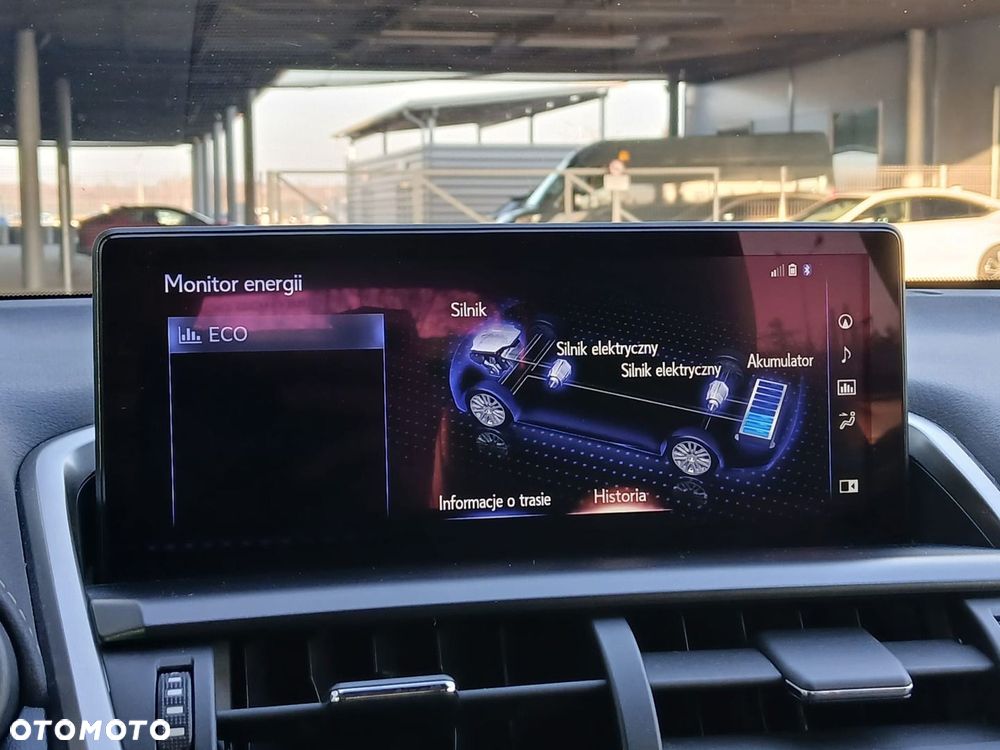 Lexus NX 300h F Impression AWD - 19