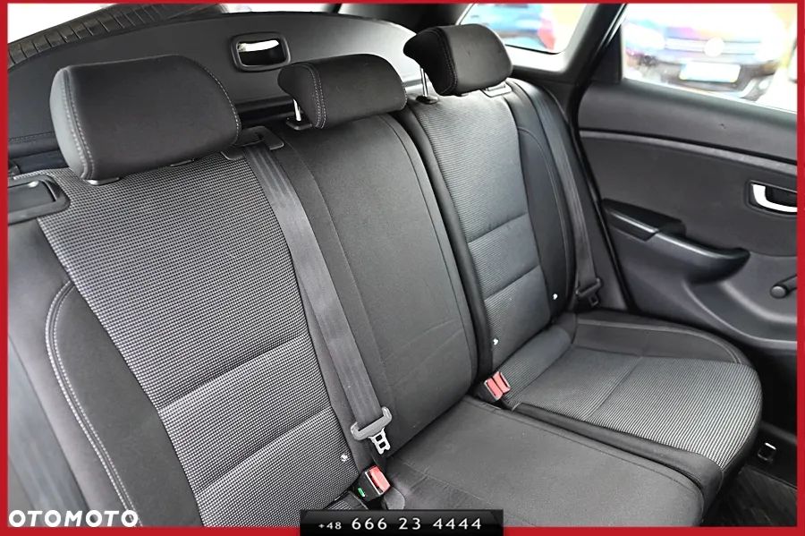Hyundai i30 blue Kombi 1.6 CRDi DCT Passion - 23
