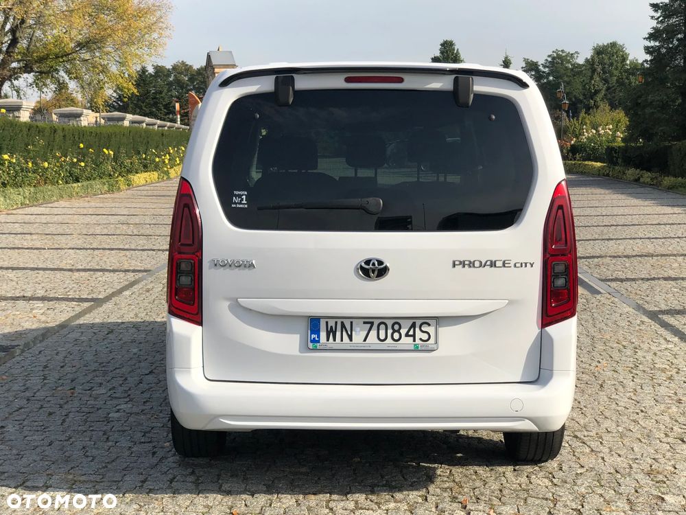 Toyota Proace City Verso Long 1.5 D-4D Business - 23