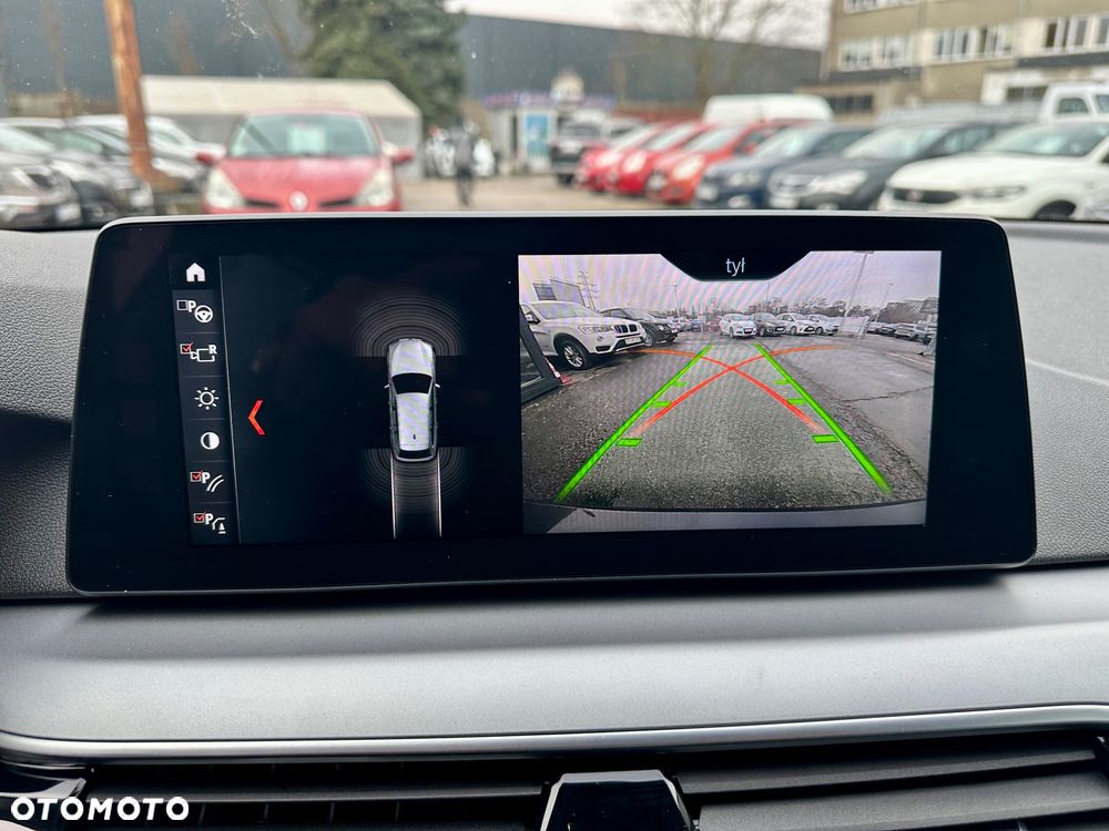 BMW Seria 5 520d xDrive Sport Line - 19