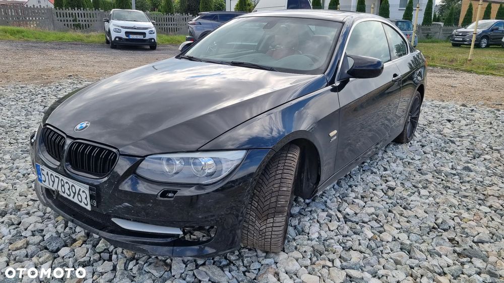 BMW Seria 3 330d xDrive - 13