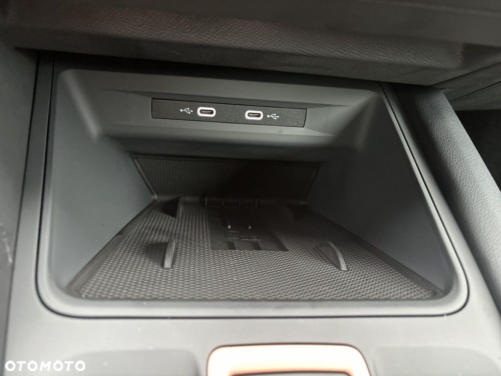 Cupra Formentor 1.5 eTSI mHEV DSG - 25