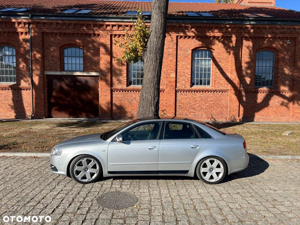 Audi S4 Limousine 4.2 Quattro Tiptr - 39