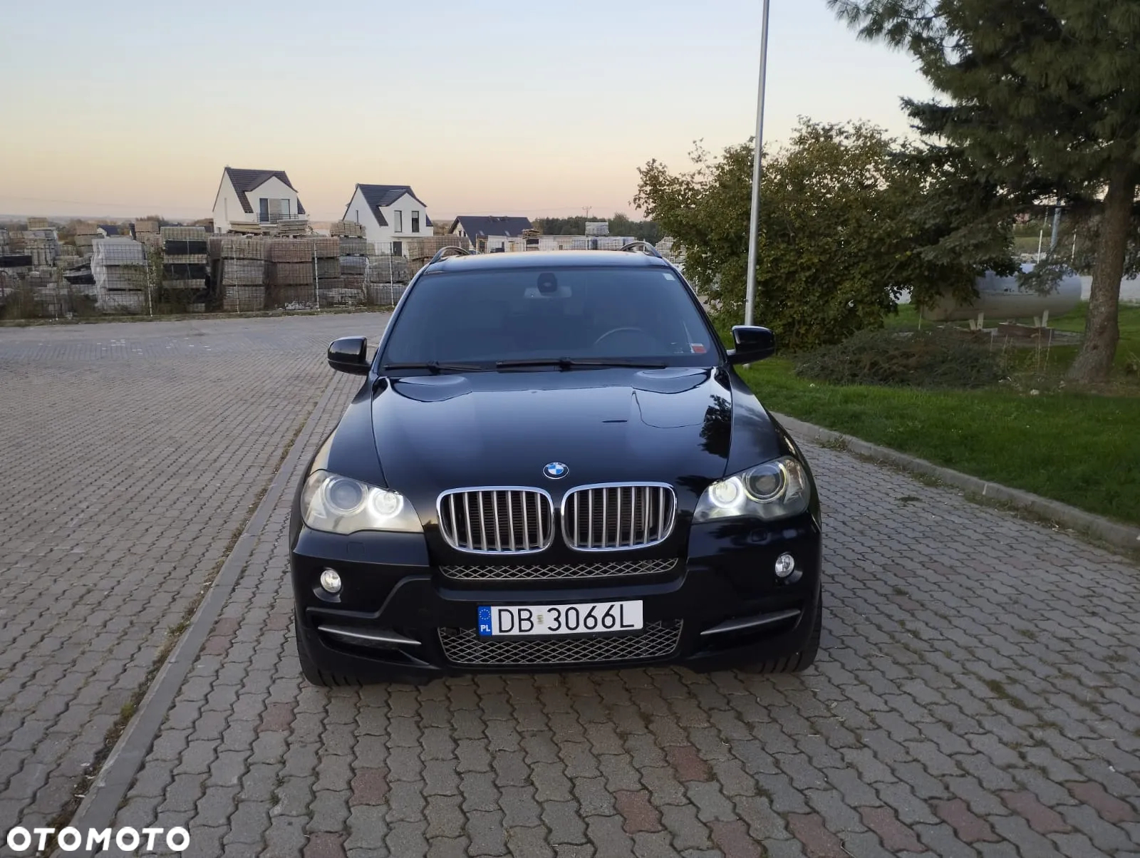 BMW X5 xDrive48i - 12