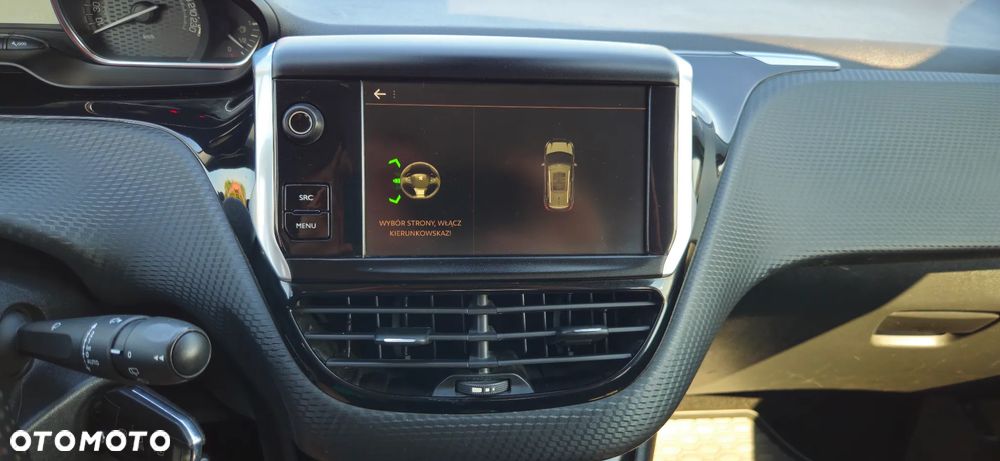 Peugeot 2008 1.5 BlueHDi GT Line S&S - 24