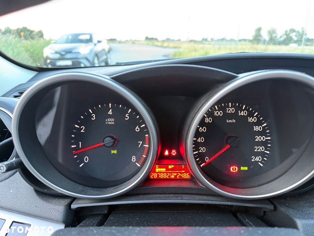 Mazda 3 1.6 Exclusive + - 7