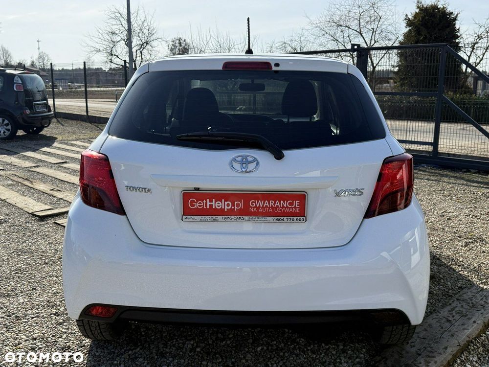Toyota Yaris - 16