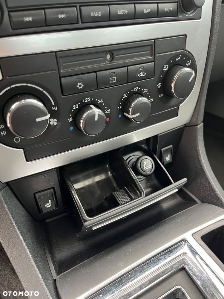 Chrysler 300C - 9