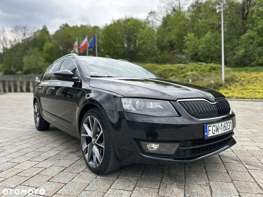 Skoda Octavia 2.0 TDI Edition DSG - 1