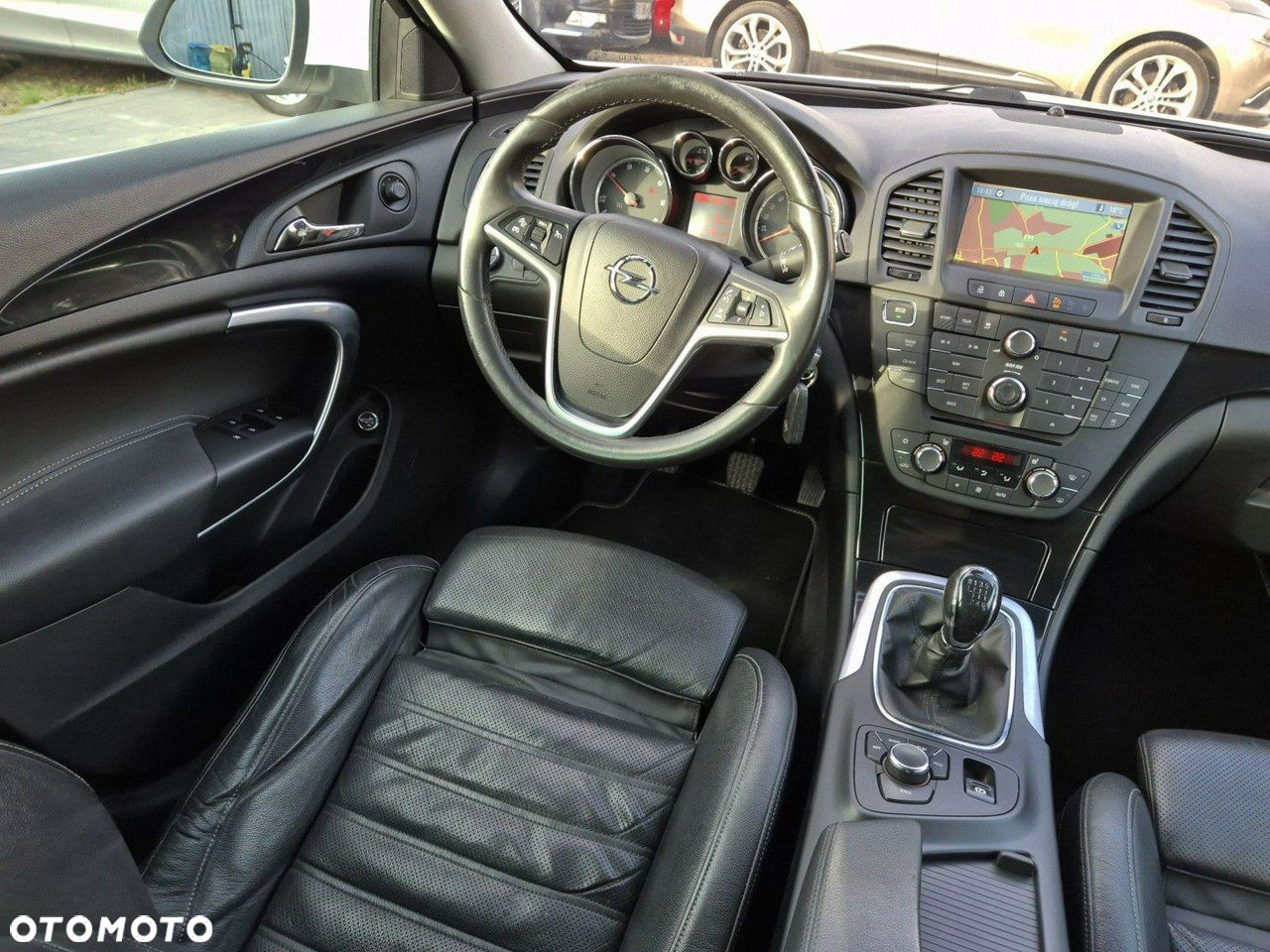 Opel Insignia - 26